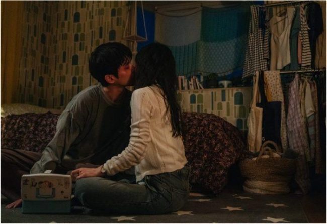 '러브 미' 다현, 이시우와 선 넘었다… "널 좋아해" 고백 후 격정 키스·합방