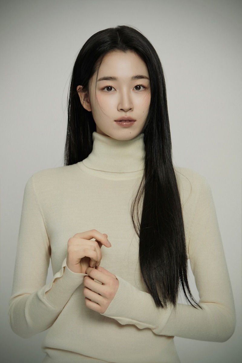 다섯 배우가 만드는 관계의 긴장